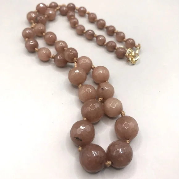 Elegant Semi-Precious Faceted Brown Beaded Necklace - Picture 1 of 9
